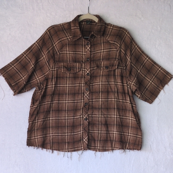 wild fable Tops - Wild Fable‎ Women's Brown Plaid Raw Hem Grunge Oversized Button Shirt Size XS